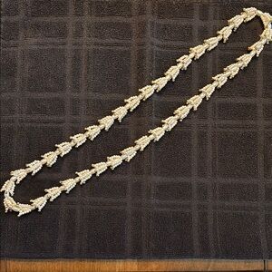 Elegant Pearl Necklace